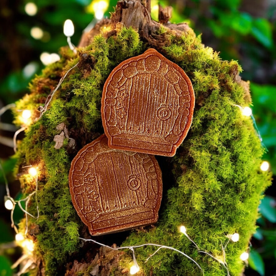 Peanut Butter & Banana Pixie Door Wax Melts (2)-PRE ORDER