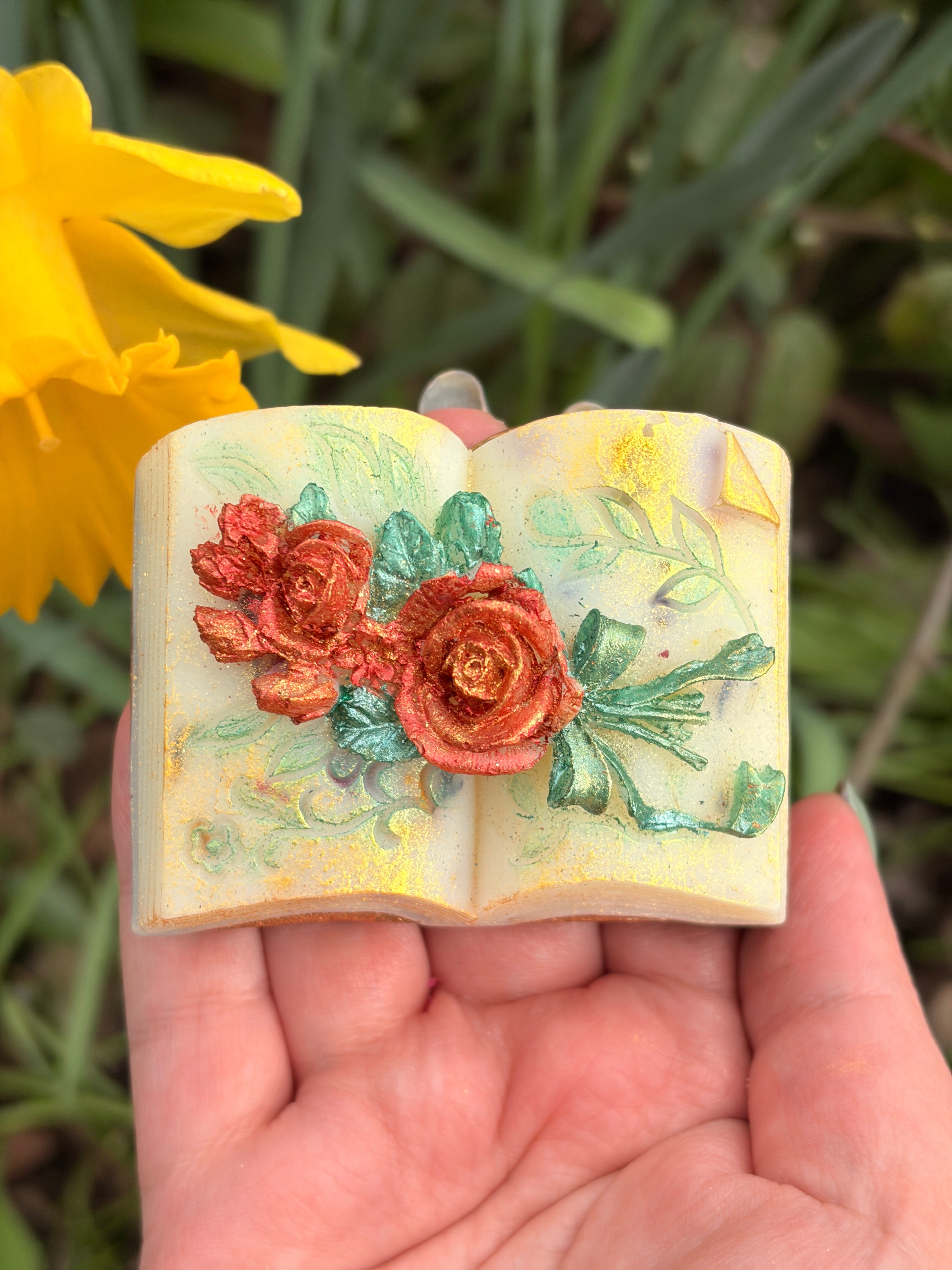 Vintage Leather & Wildflower Book Wax Melt