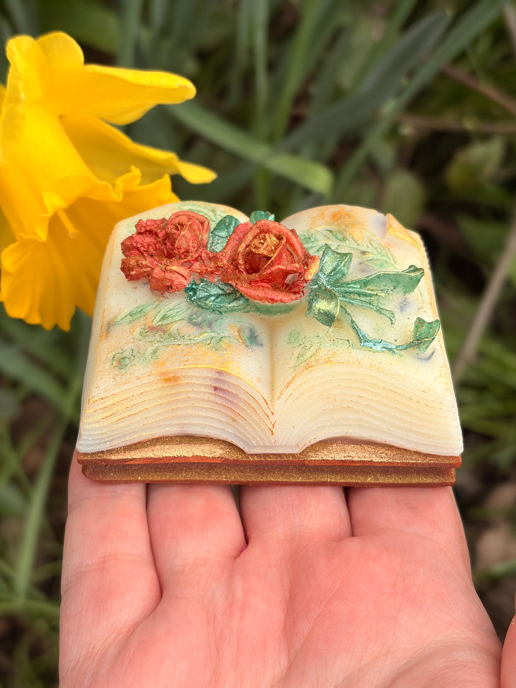Vintage Leather & Wildflower Book Wax Melt
