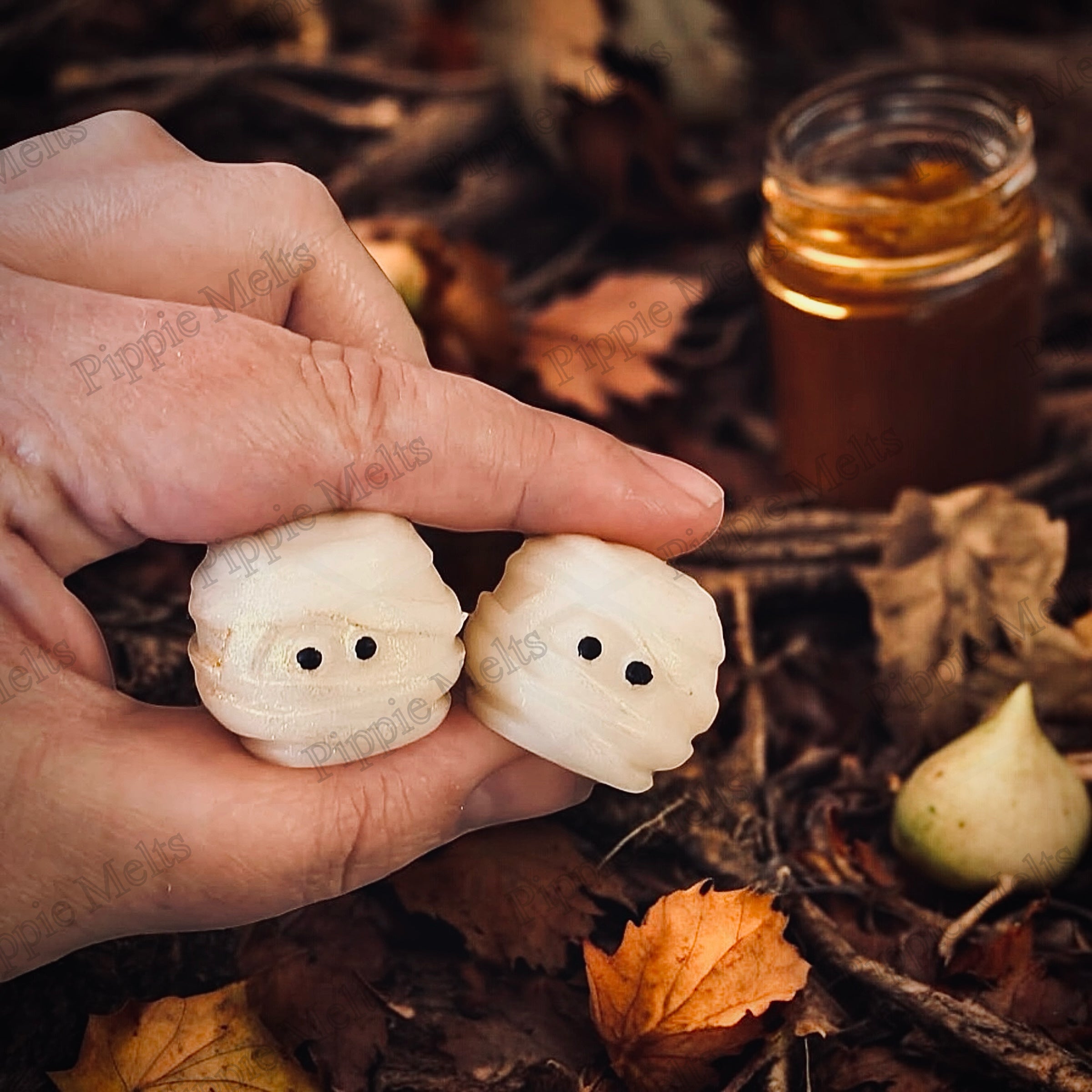 Apple Butter Mummy Heads Wax Melt (4)