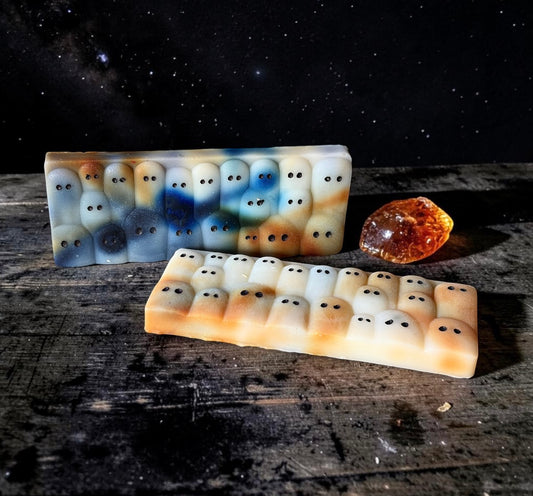 Midnight Amber Spooky Snapbar Wax Melt
