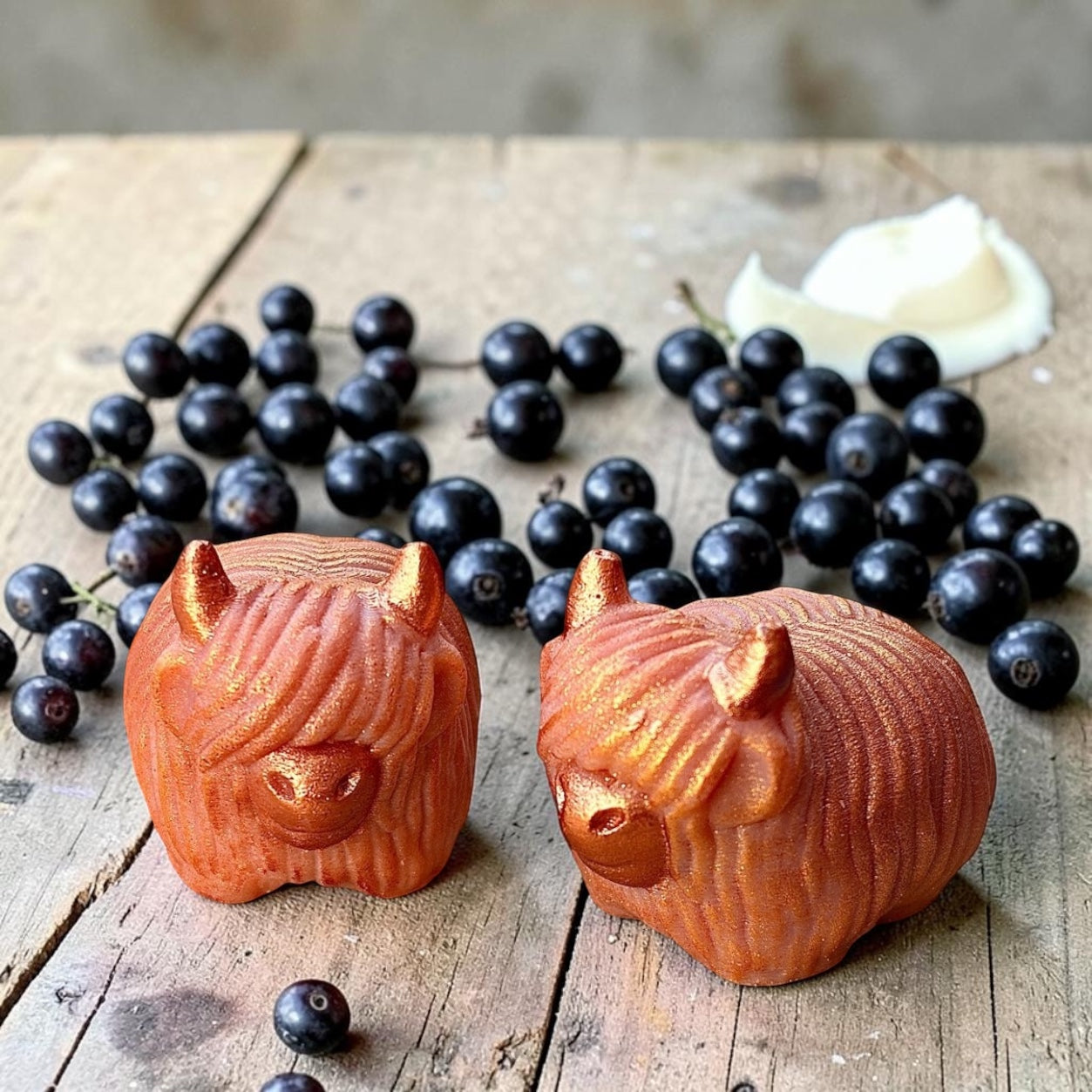 Blackcurrant Cream Chunky Highland Coo Wax Melts (Pack Of 2)